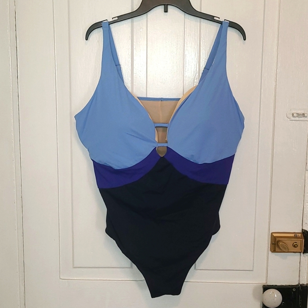 NWOT Swimsuits for All